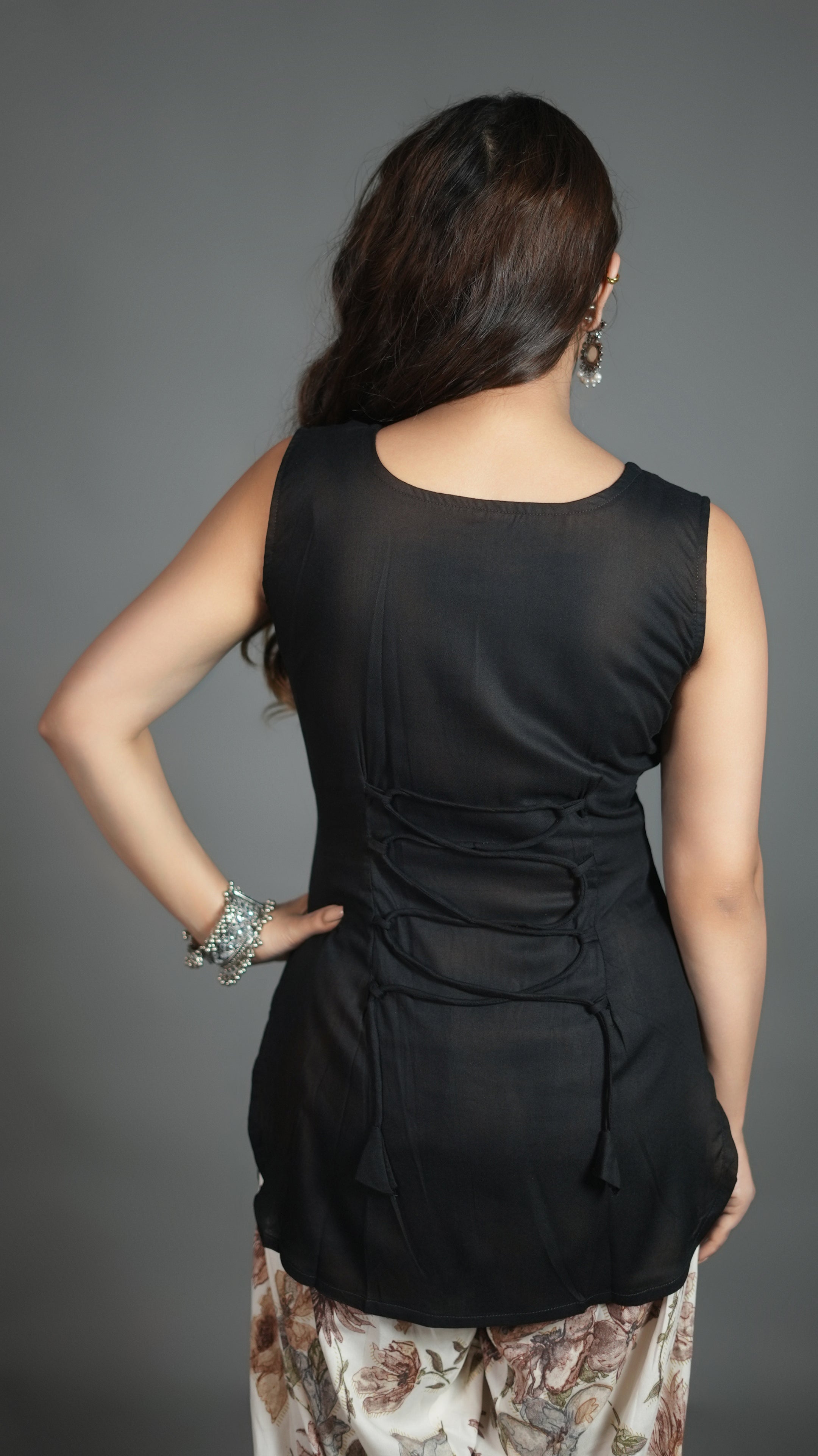 Kaali Nazakat Farshi Set