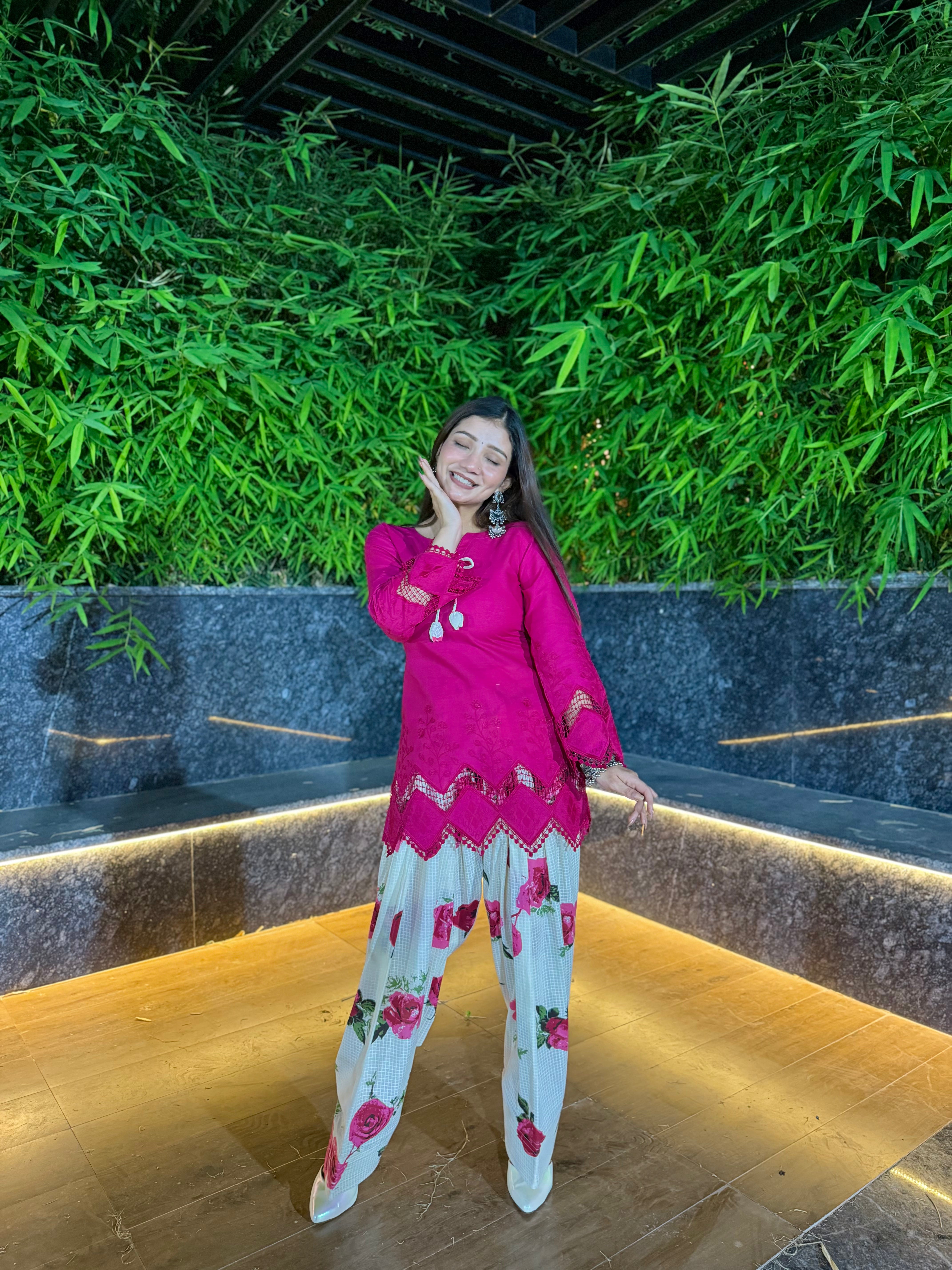Gulabo With Sleeve Farshi Set