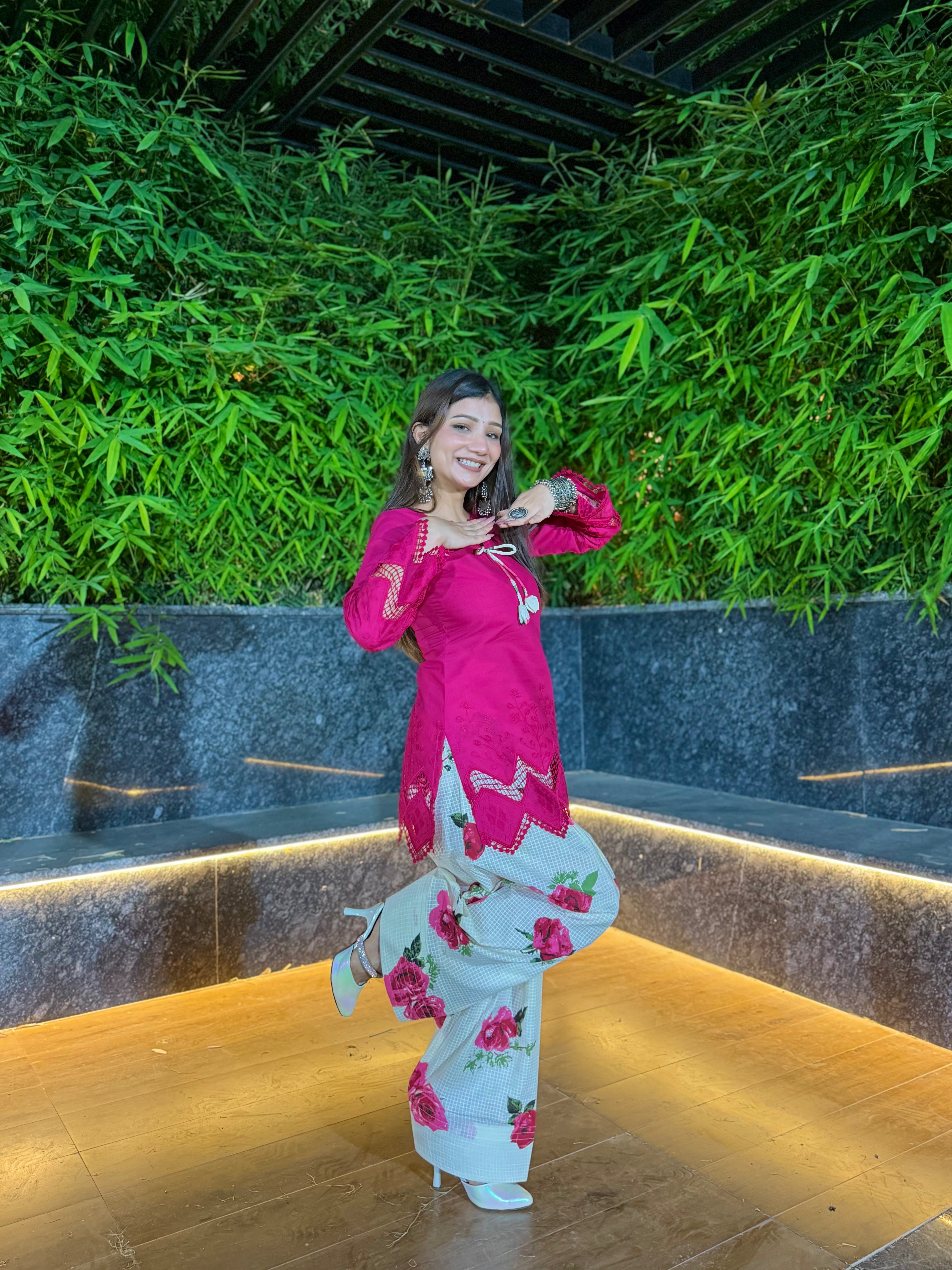Gulabo With Sleeve Farshi Set