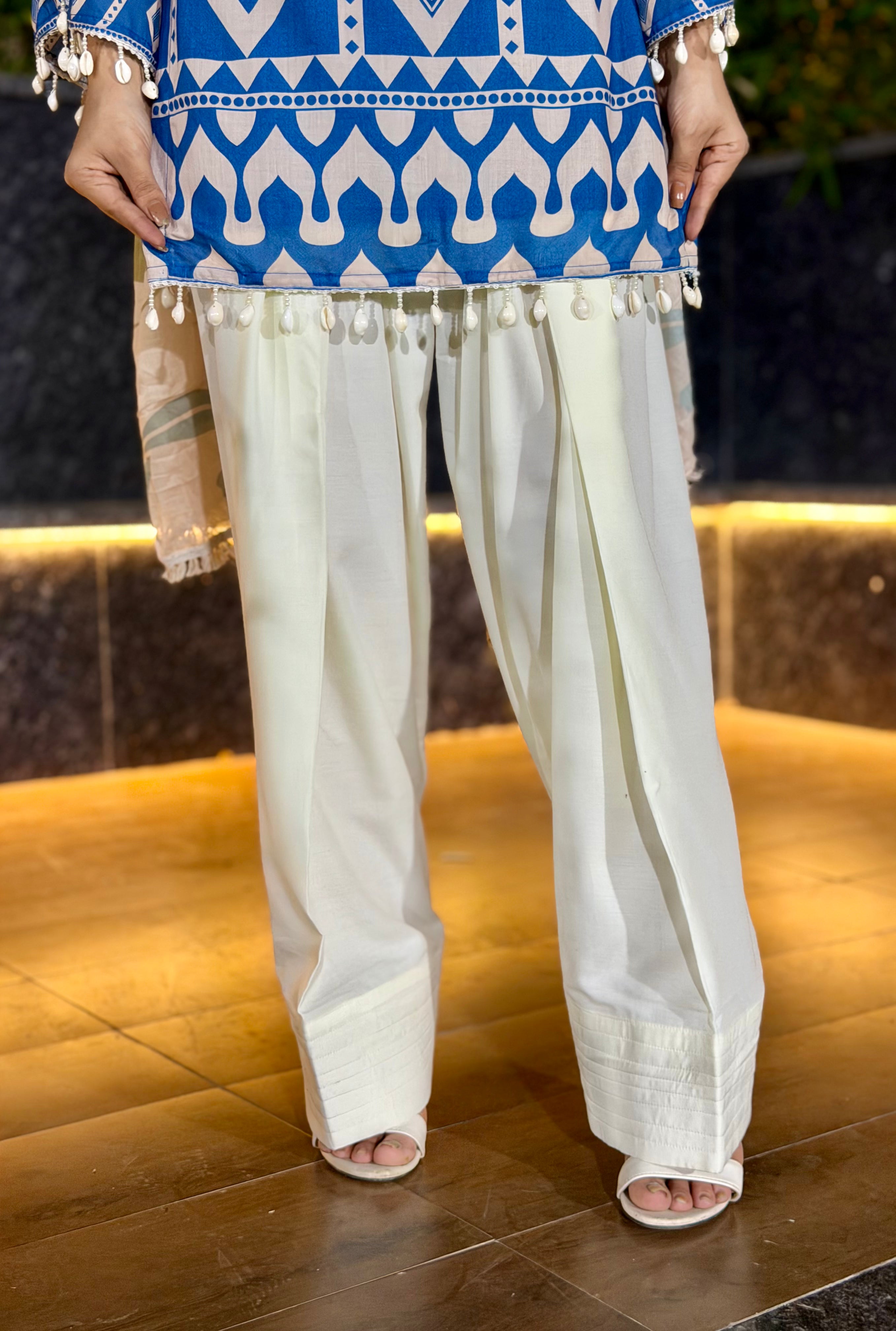 Neela Farshi Set