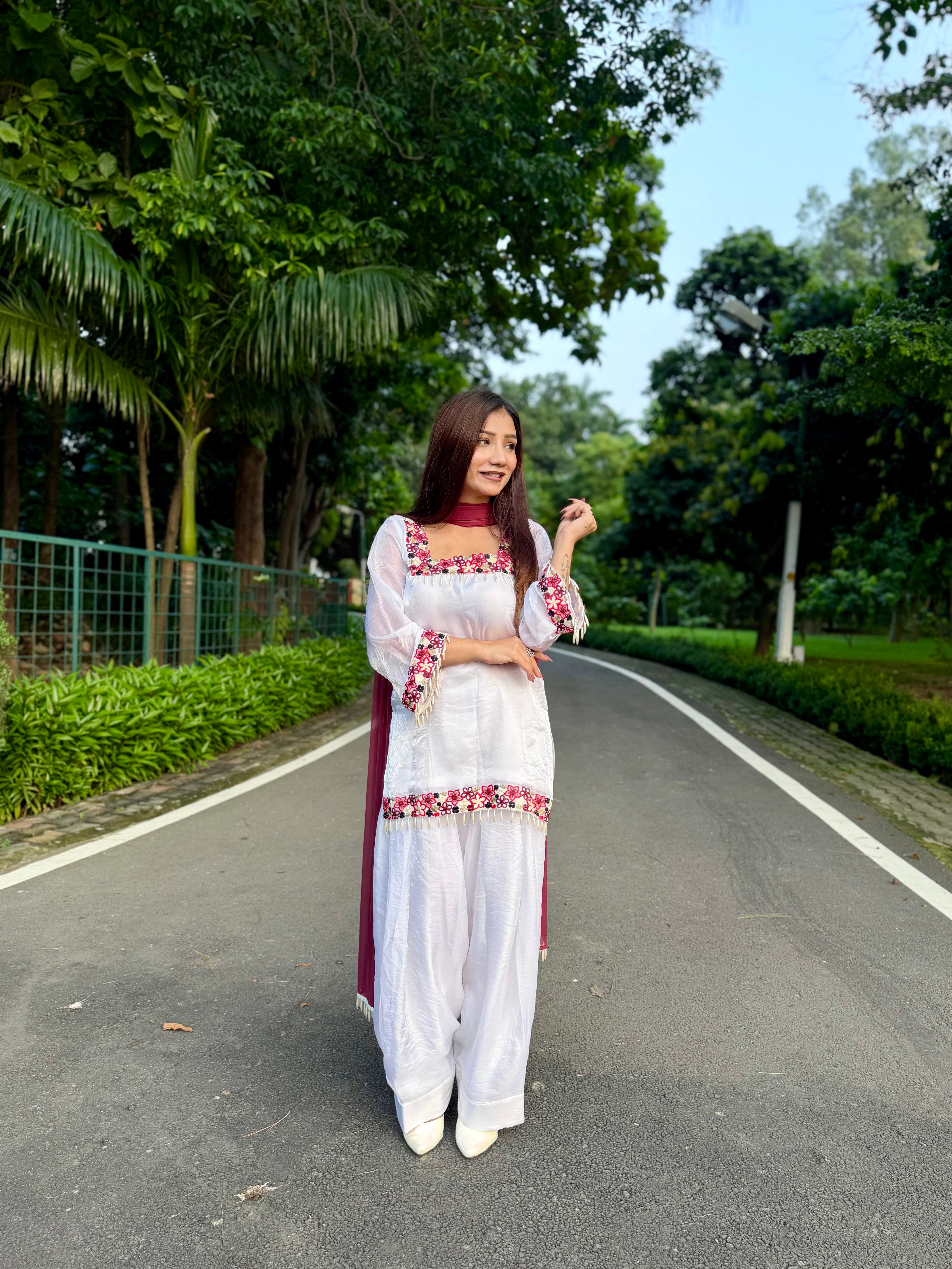 Masakali Suit Set